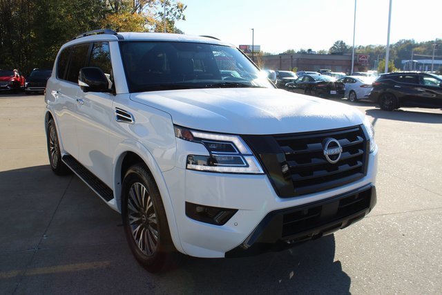Used 2024 Nissan Armada SL w/ Midnight Edition Package image 6