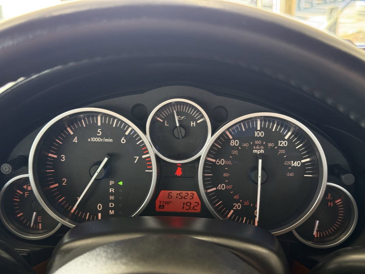 Used 2006 MAZDA MX-5 Miata Grand Touring w/ Premium Pkg RWD image 40