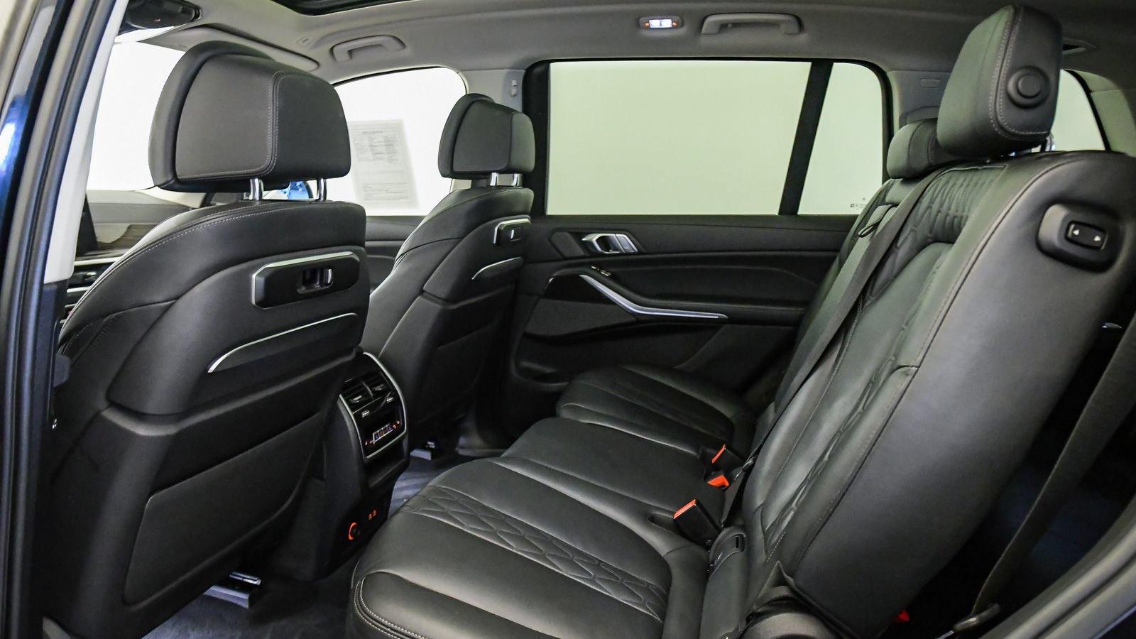 Certified 2024 BMW X7 xDrive40i AWD/4WD image 19