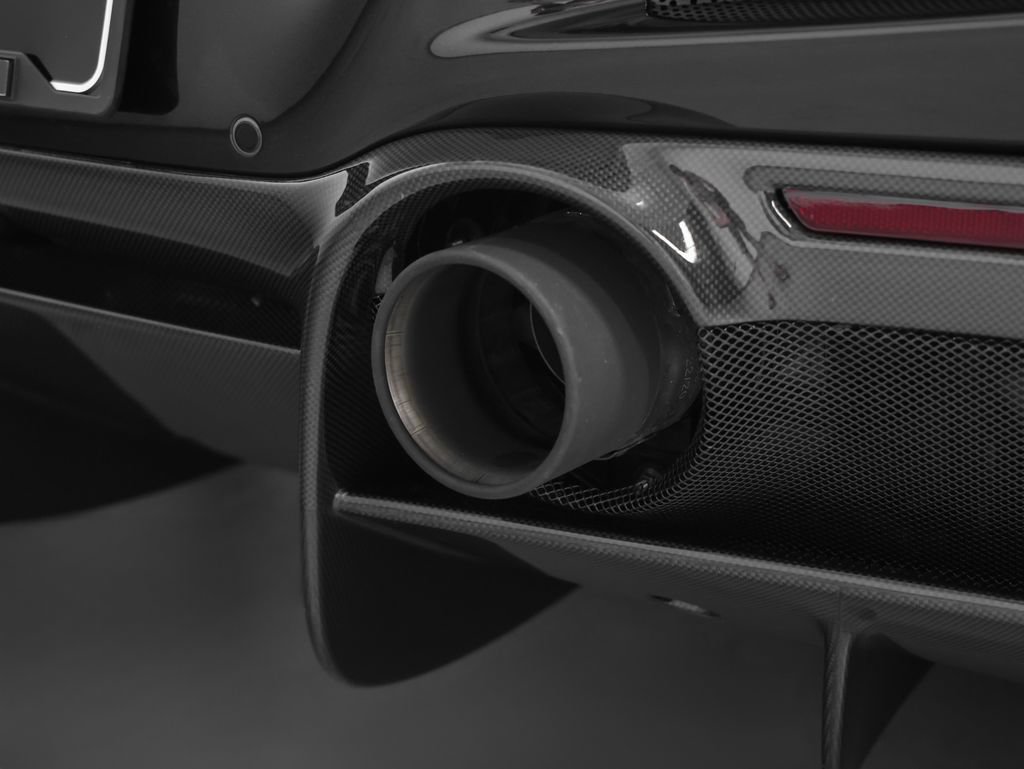 Certified 2021 Ferrari F8 Tributo RWD image 35