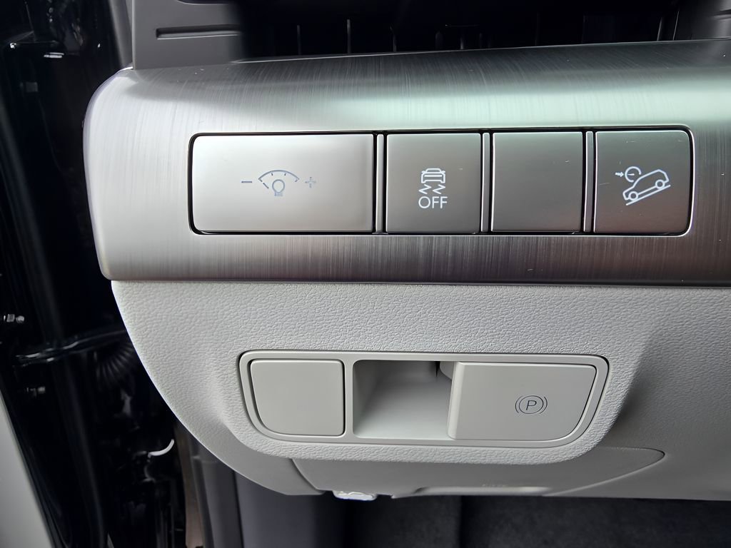 New 2026 Hyundai Kona SEL Premium image 18