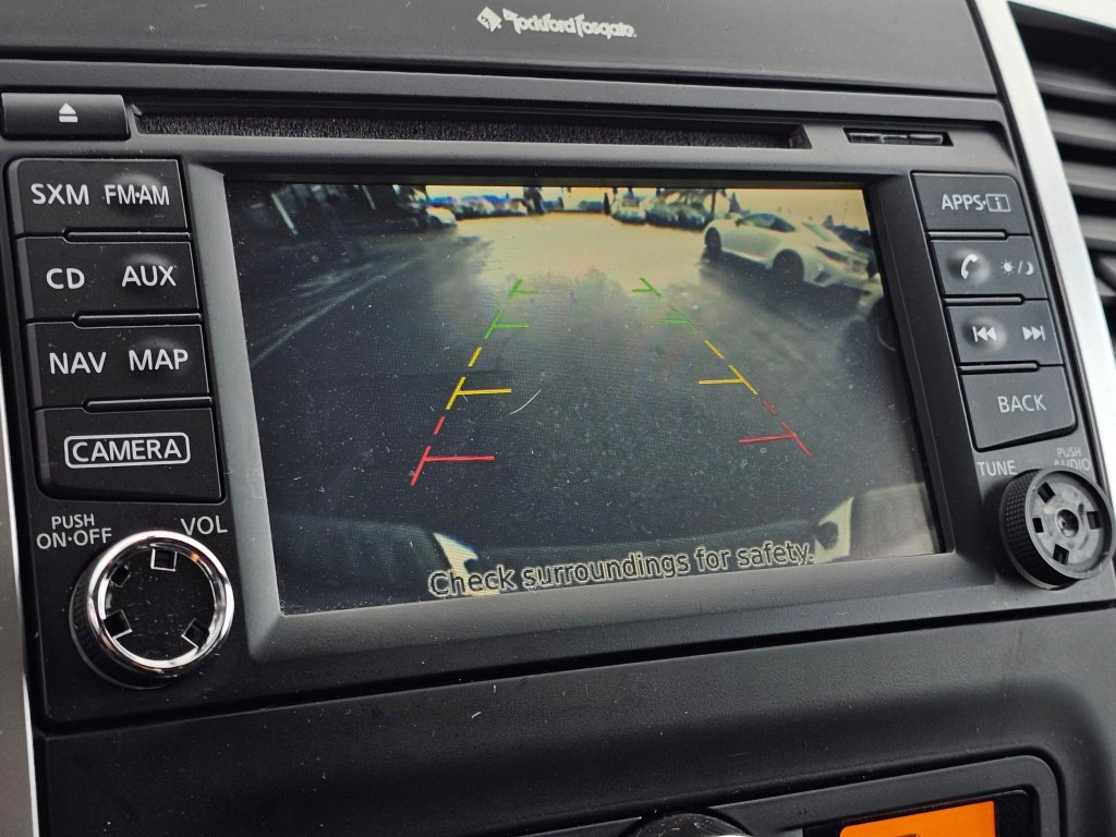 Used 2015 Nissan Frontier PRO-4X image 8