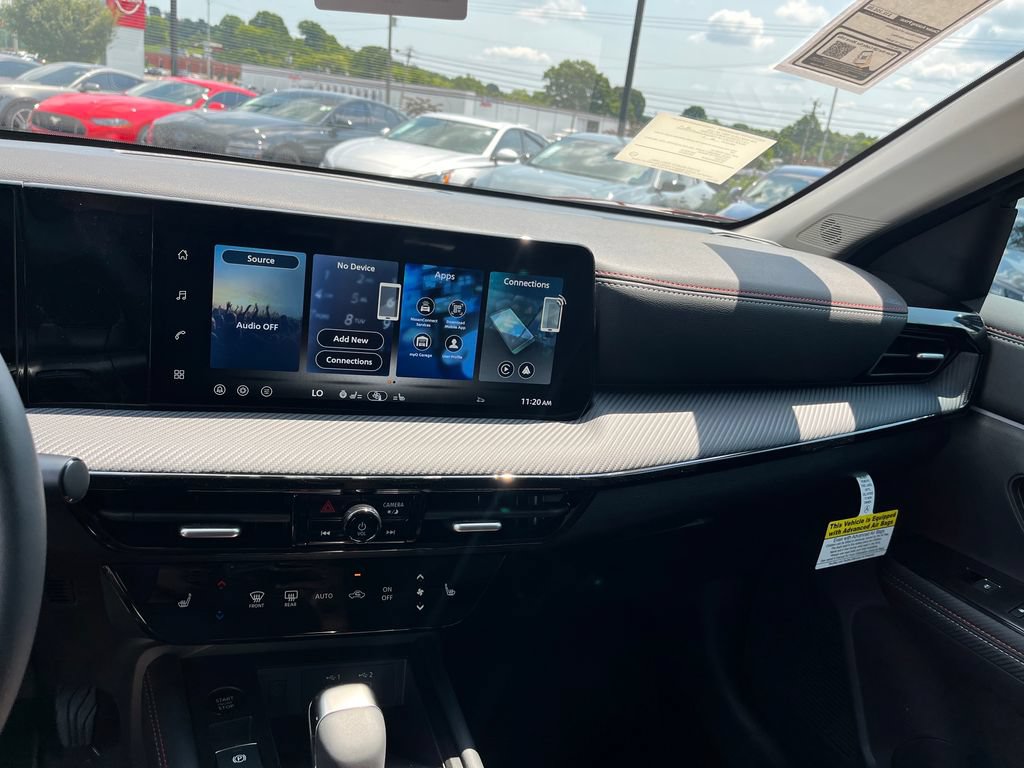 New 2026 Nissan Kicks SR w/ SR Premium Package FWD image 16