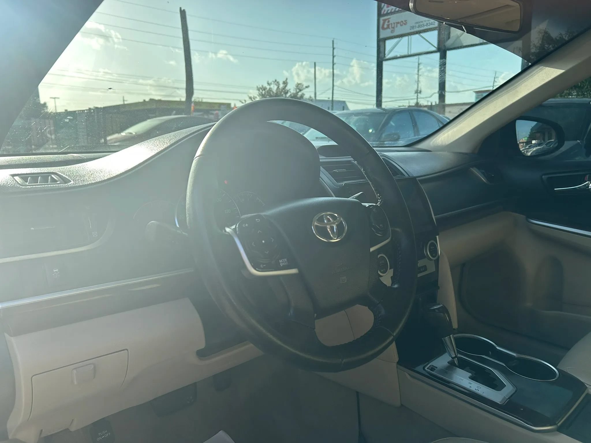 Used 2013 Toyota Camry XLE FWD image 11
