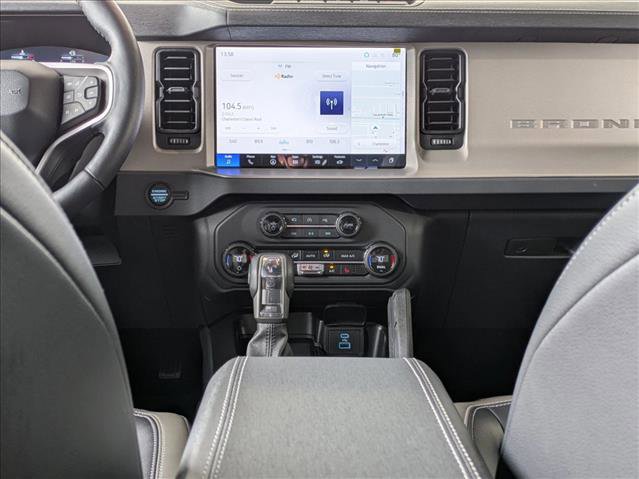 Used 2025 Ford Bronco Outer Banks w/ Sasquatch Package AWD/4WD image 17