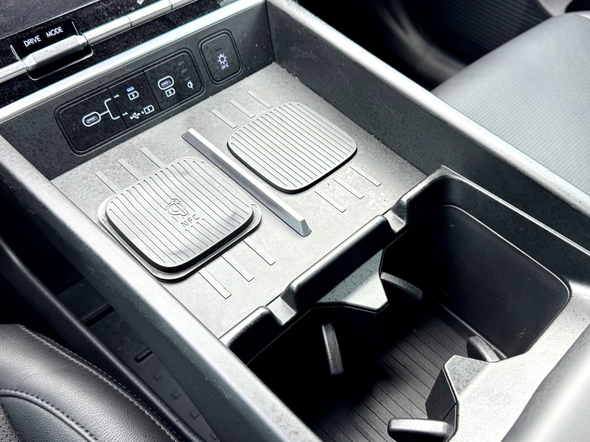 Used 2025 Hyundai Santa Fe Limited image 34