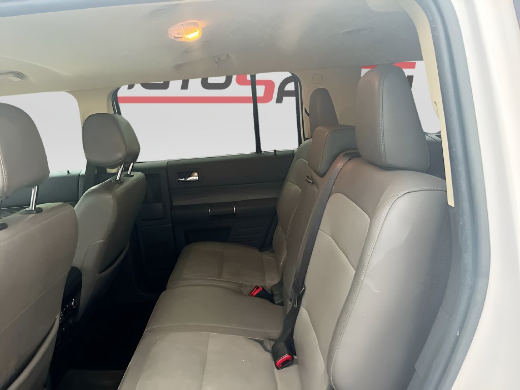 Used 2018 Ford Flex SEL w/ Equipment Group 202A FWD image 25