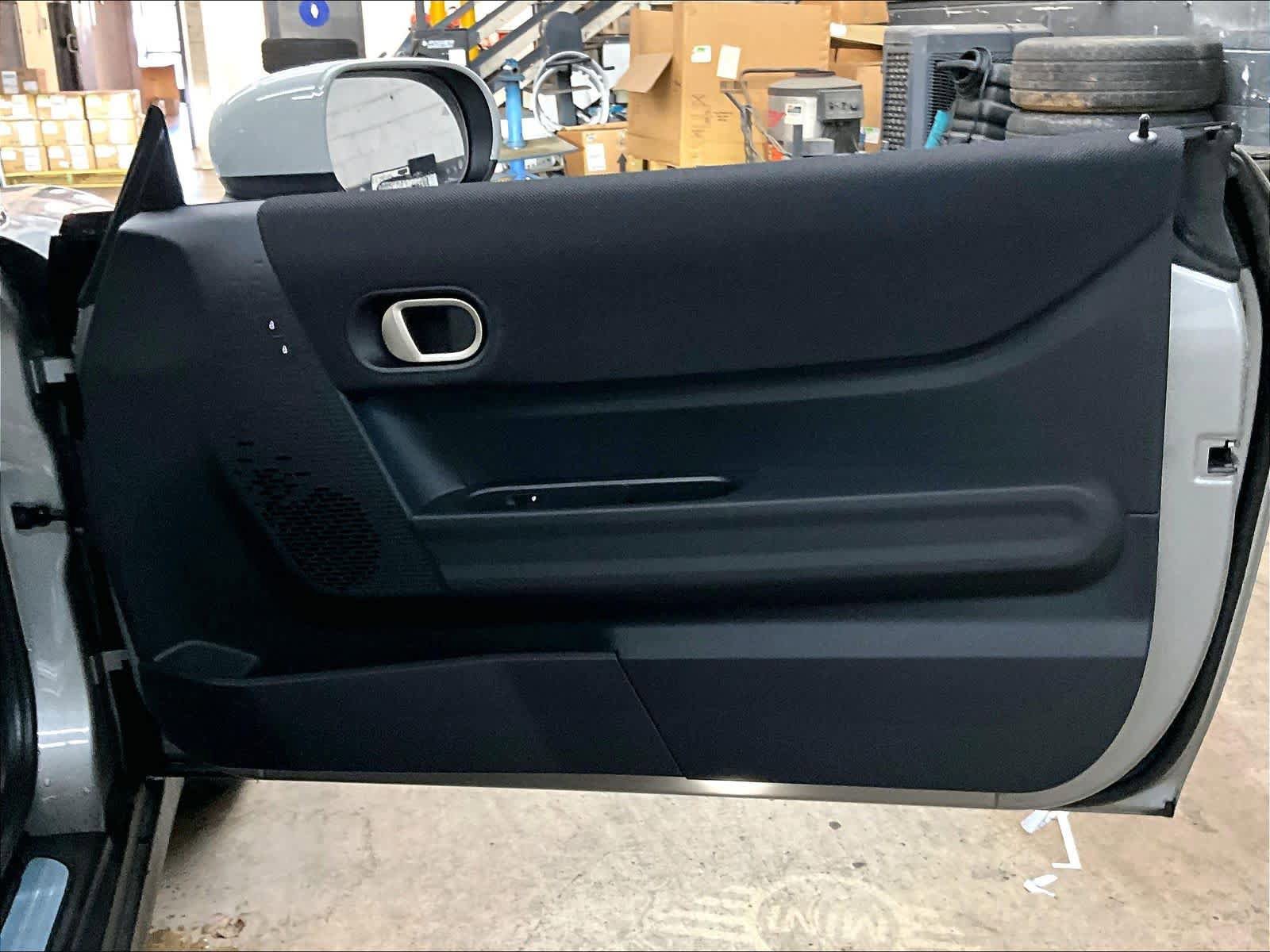 Certified 2025 MINI Cooper 2-Door Hardtop FWD image 25