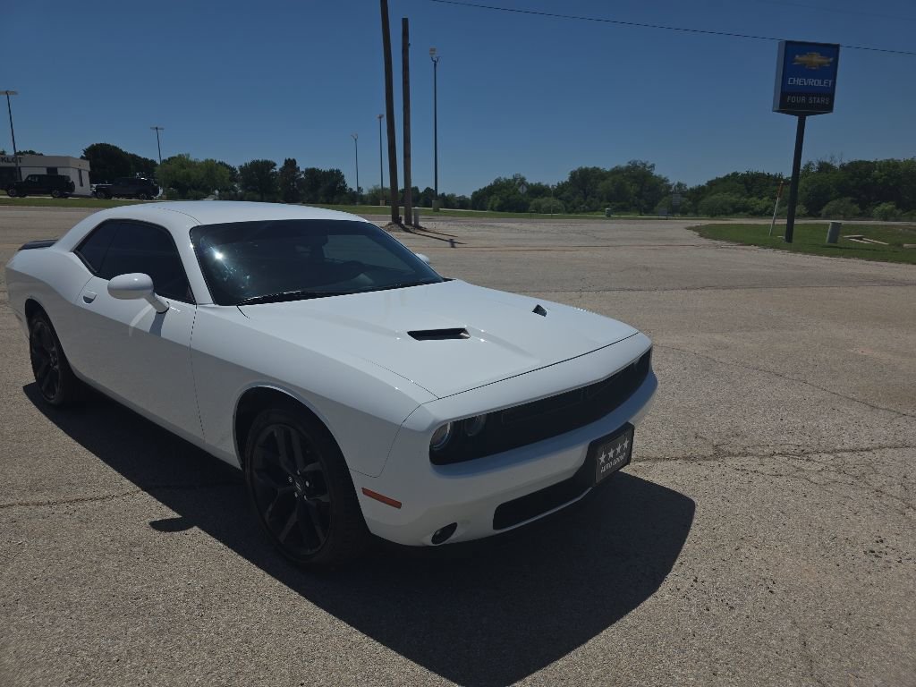 Used 2020 Dodge Challenger SXT w/ Blacktop Package RWD image 1