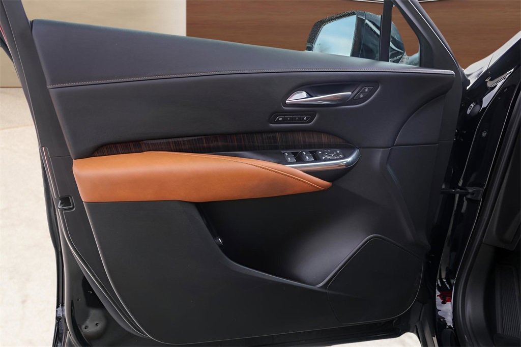 Used 2019 Cadillac XT4 Premium Luxury w/ Enhanced Visibility Package image 25