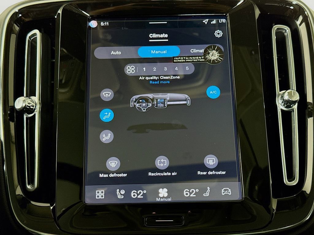 New 2026 Volvo XC40 B4 Core FWD image 16