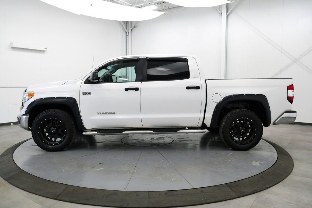 Used 2017 Toyota Tundra SR5 w/ SR5 Upgrade Package image 4