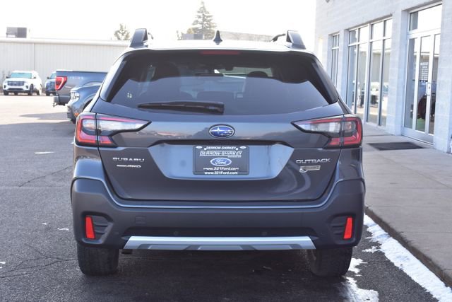 Used 2022 Subaru Outback Limited image 5
