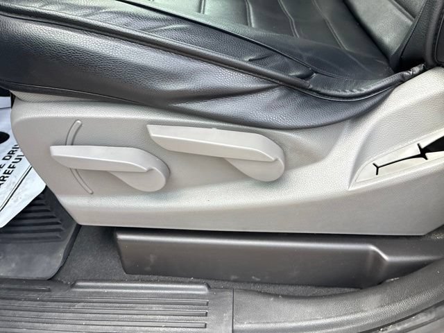Used 2018 Chevrolet Silverado 1500 Custom w/ Custom Value Package AWD/4WD image 13
