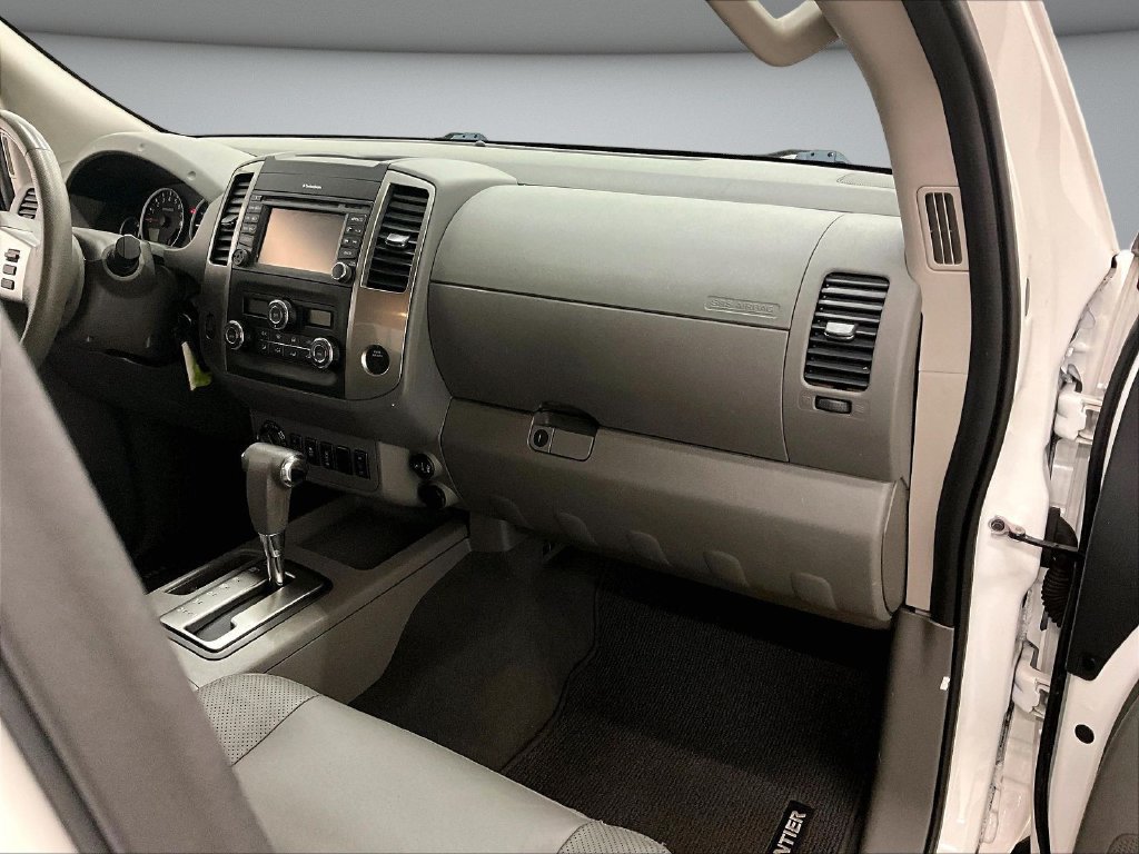 Used 2019 Nissan Frontier SL AWD/4WD image 27