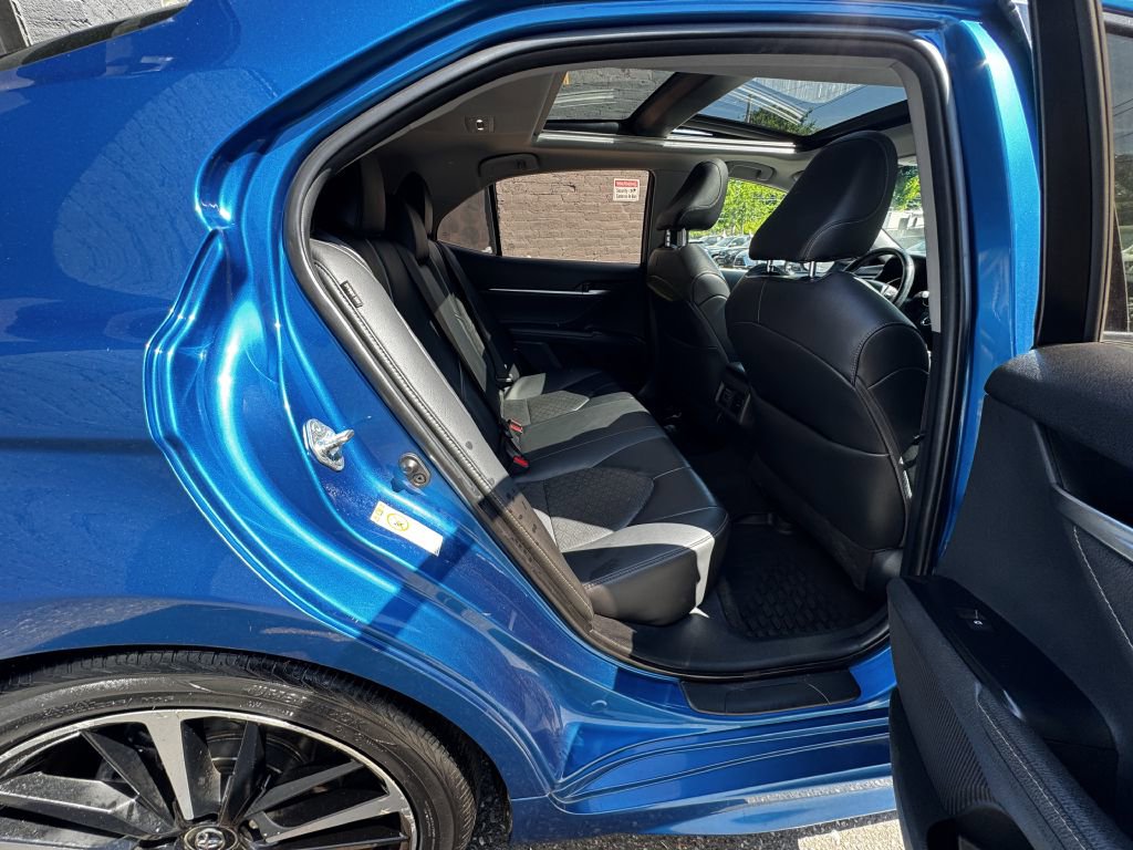 Used 2018 Toyota Camry XSE FWD image 16