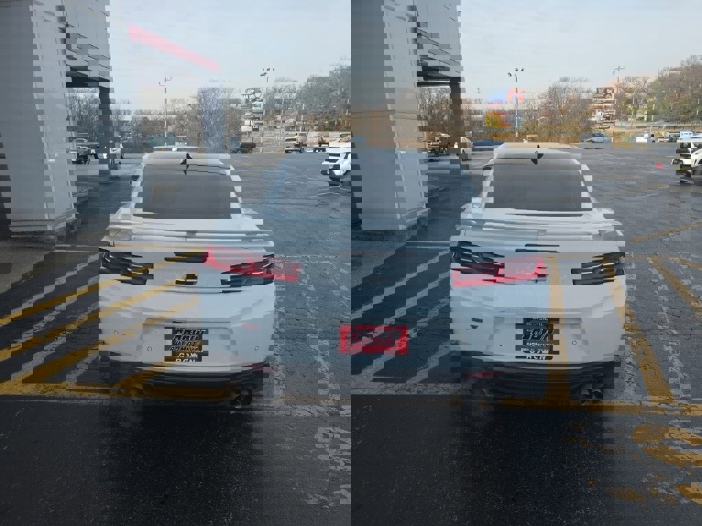 Used 2016 Chevrolet Camaro SS image 4