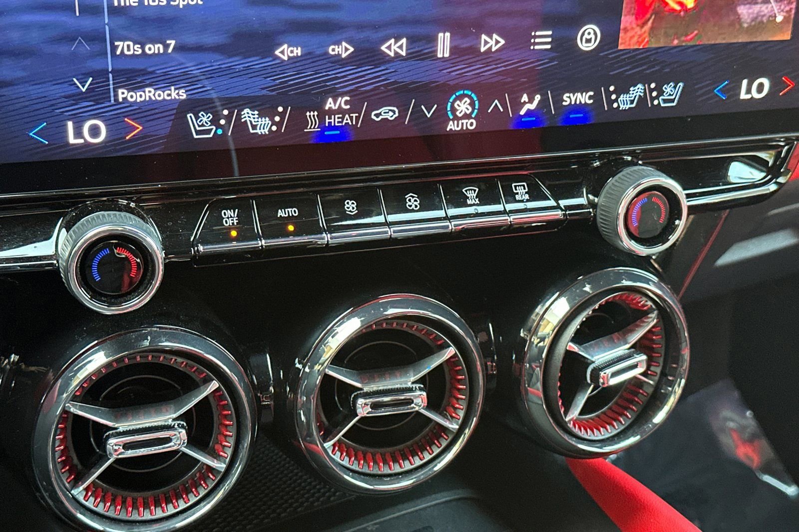 Used 2024 Chevrolet Blazer EV RS image 21