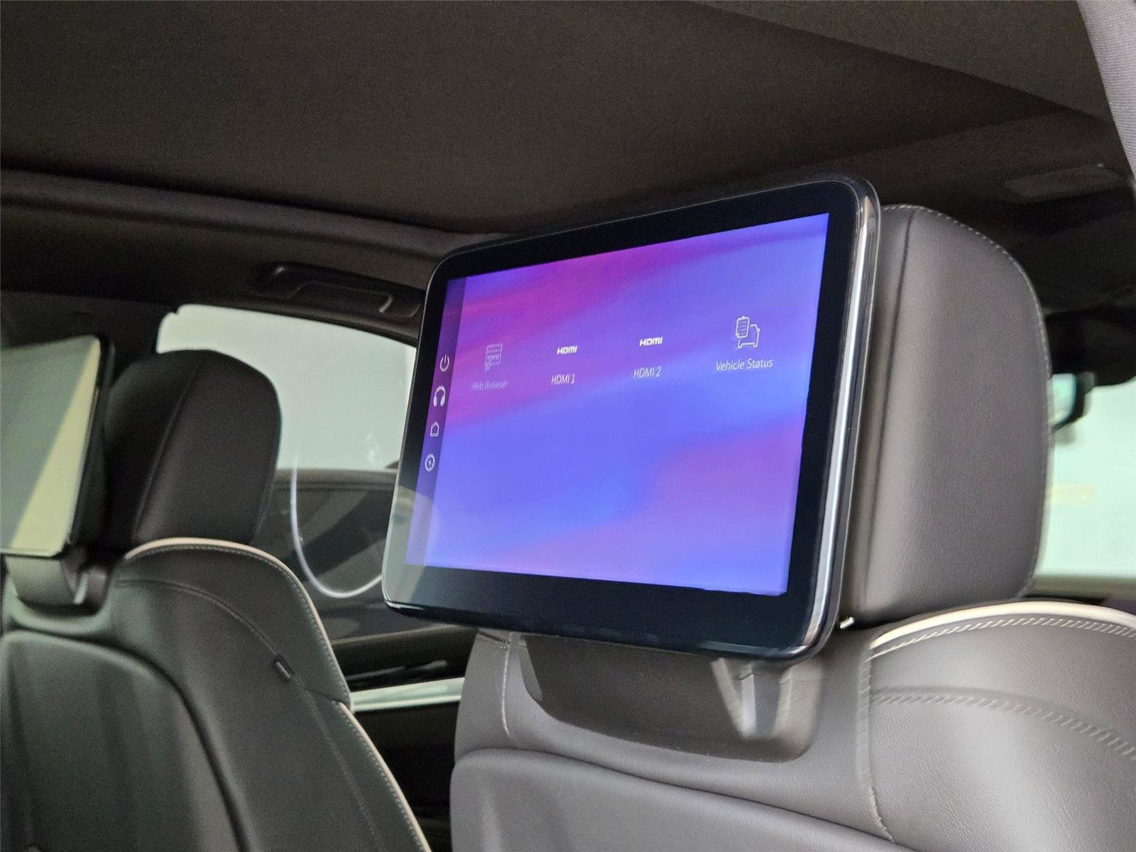 New 2026 Cadillac Escalade ESV Sport w/ Touring Package AWD/4WD image 31