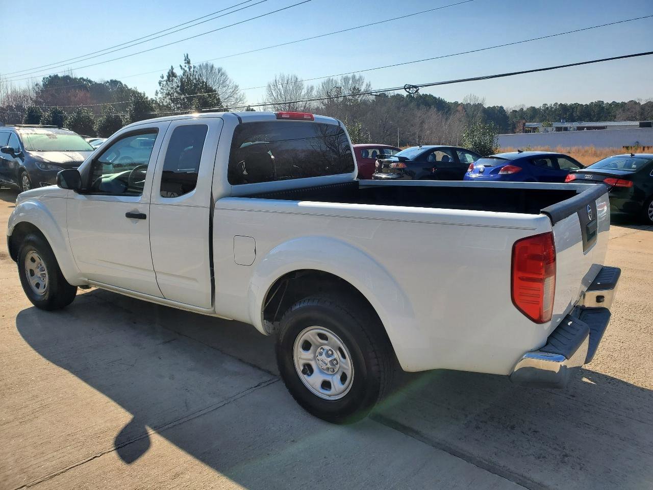 Used 2014 Nissan Frontier S image 12