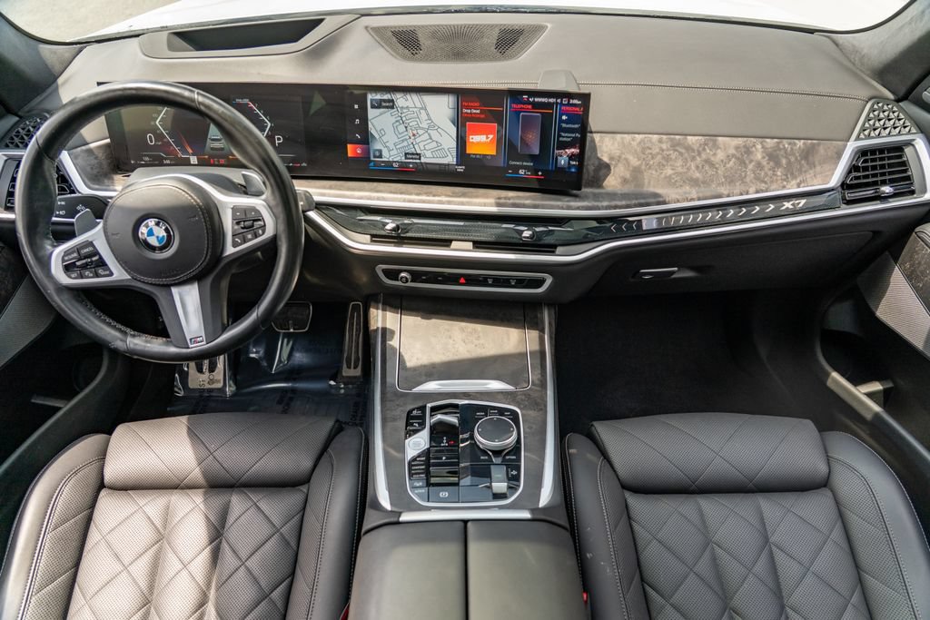 Used 2023 BMW X7 xDrive40i w/ M Sport Package AWD/4WD image 23