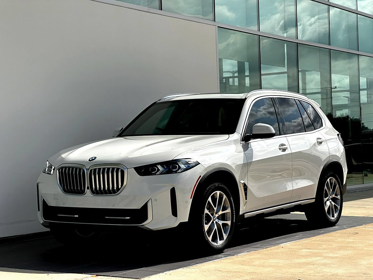 New 2026 BMW X5 xDrive40i AWD/4WD image 9