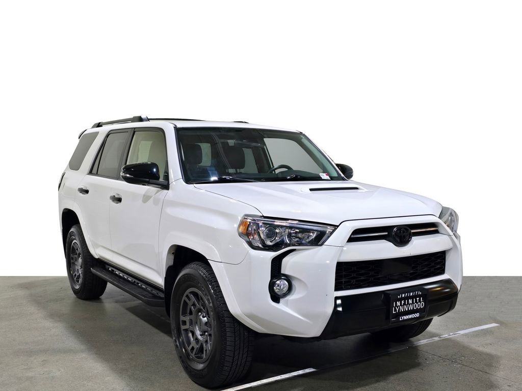 Used 2020 Toyota 4Runner Venture image 3