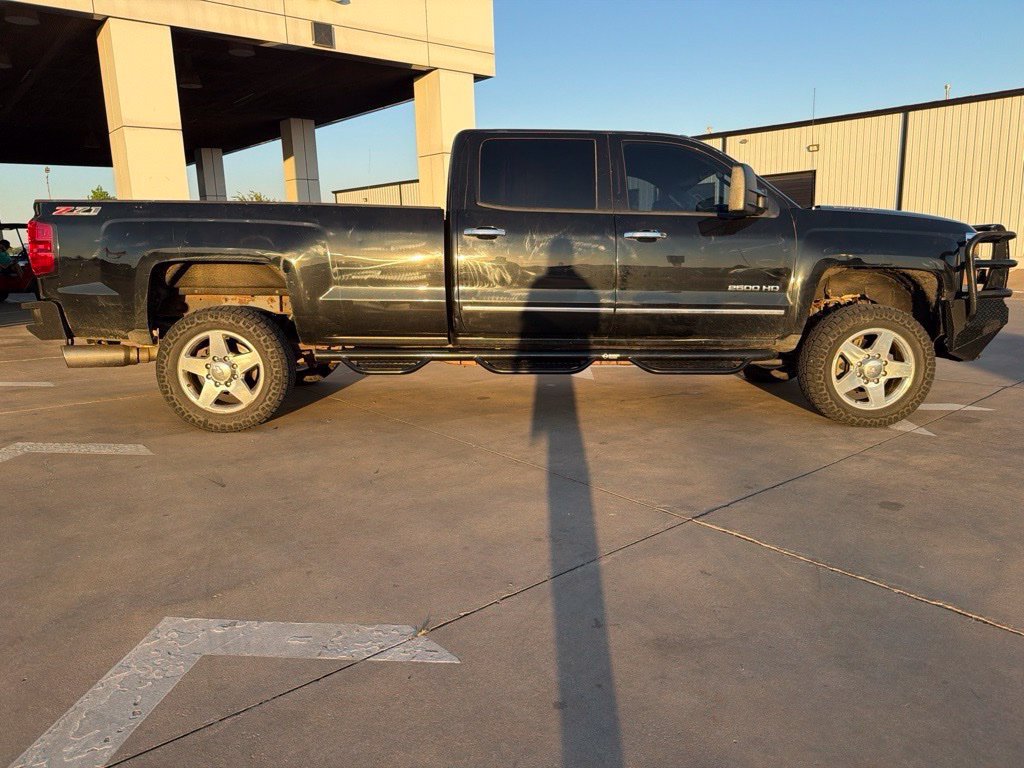 Used 2015 Chevrolet Silverado 2500 LTZ w/ Duramax Plus Package AWD/4WD image 2