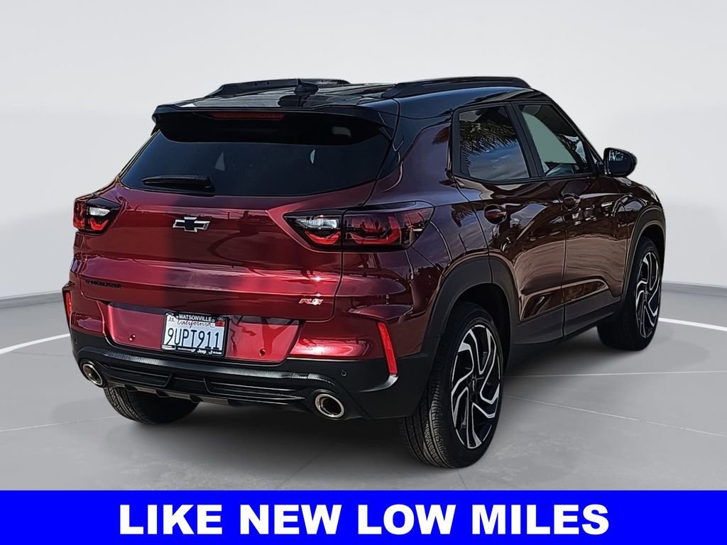 Used 2025 Chevrolet TrailBlazer RS w/ Driver Confidence Package image 3