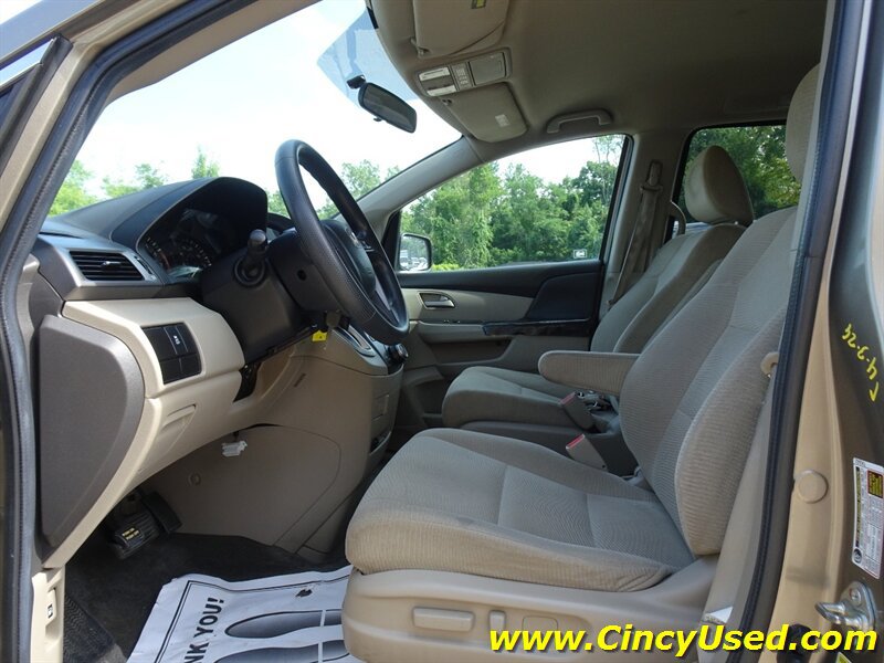 Used 2012 Honda Odyssey LX image 11