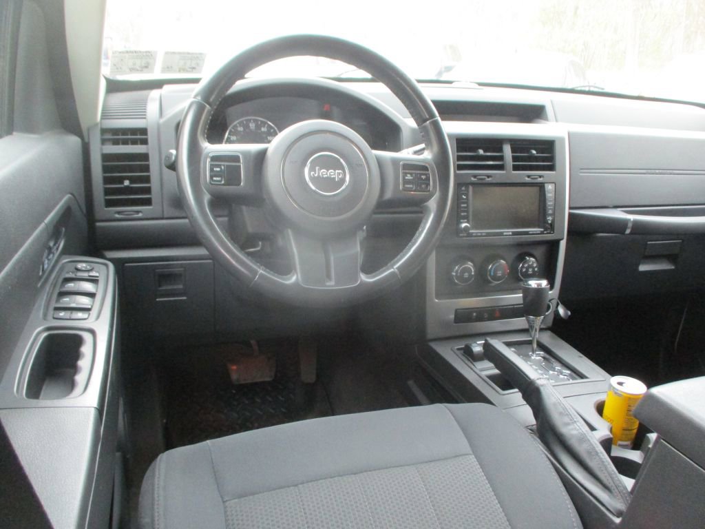 Used 2011 Jeep Liberty Sport w/ Popular Equipment Group image 8