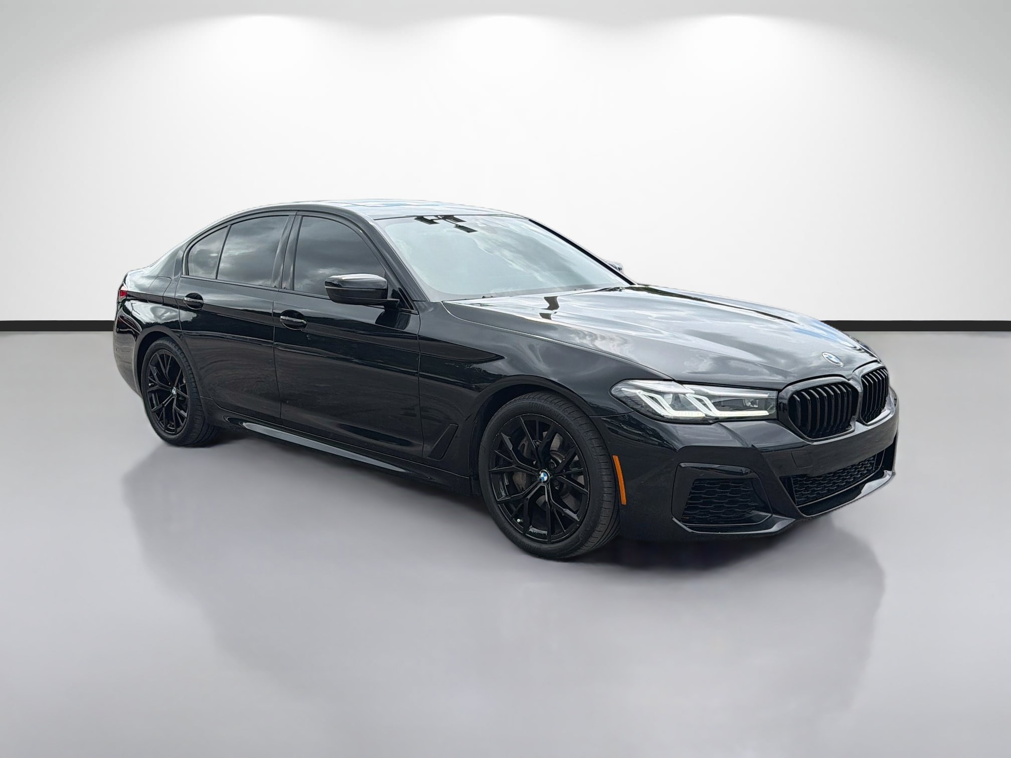 Used 2023 BMW 540i w/ M Sport Package RWD image 1