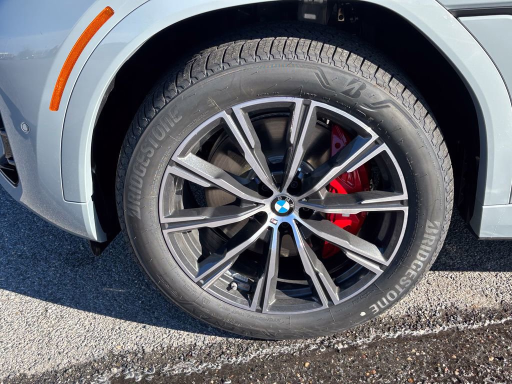New 2026 BMW X6 xDrive40i image 7