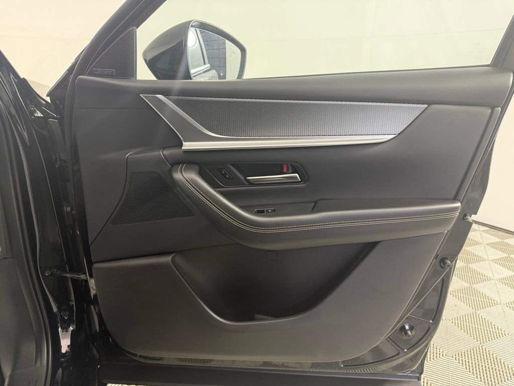 New 2025 MAZDA CX-70 Plug-In Hybrid w/ Premium Pkg image 29