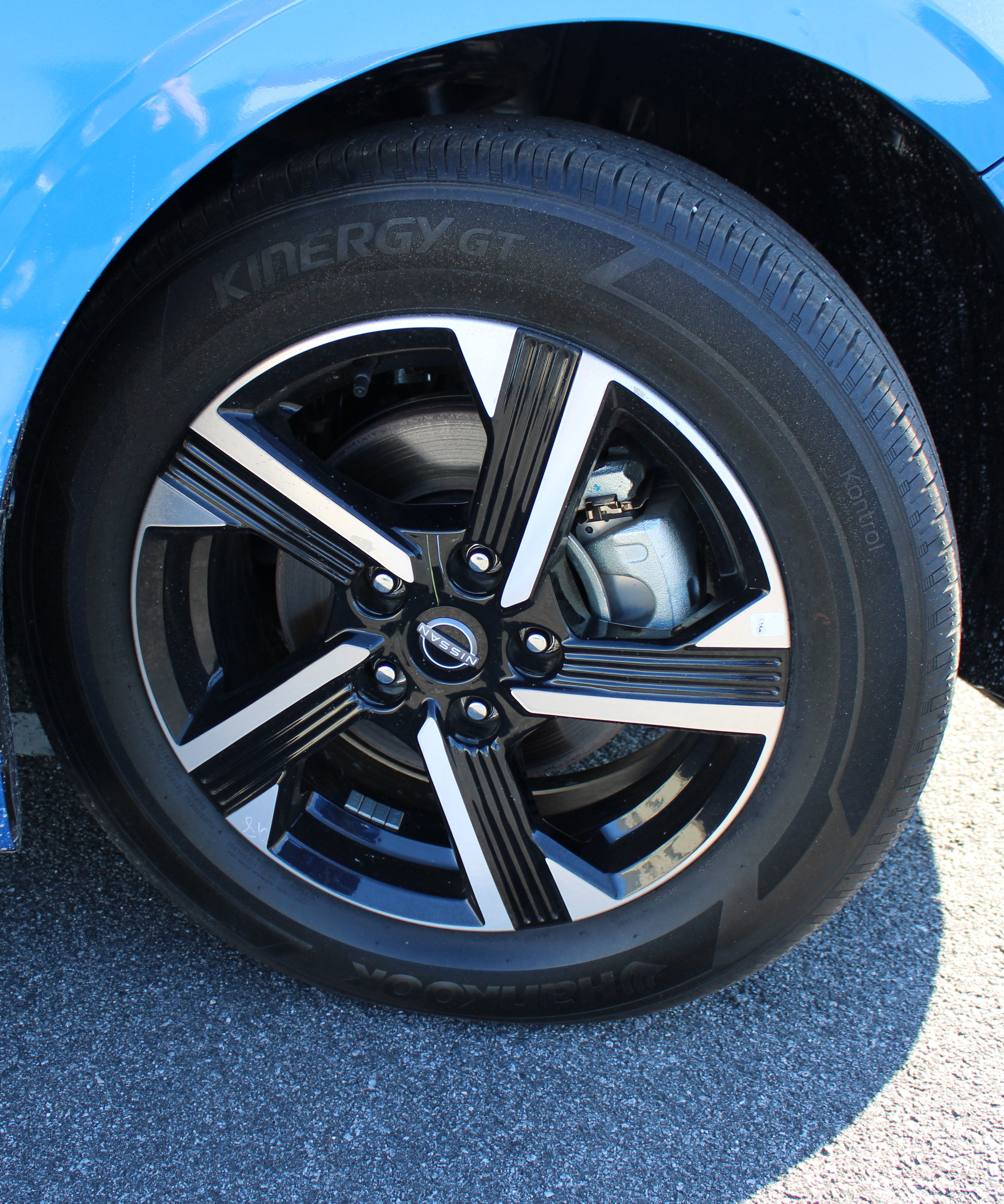 Used 2025 Nissan Sentra SV image 19