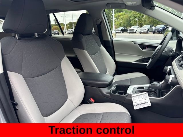 Used 2023 Toyota RAV4 XLE image 27