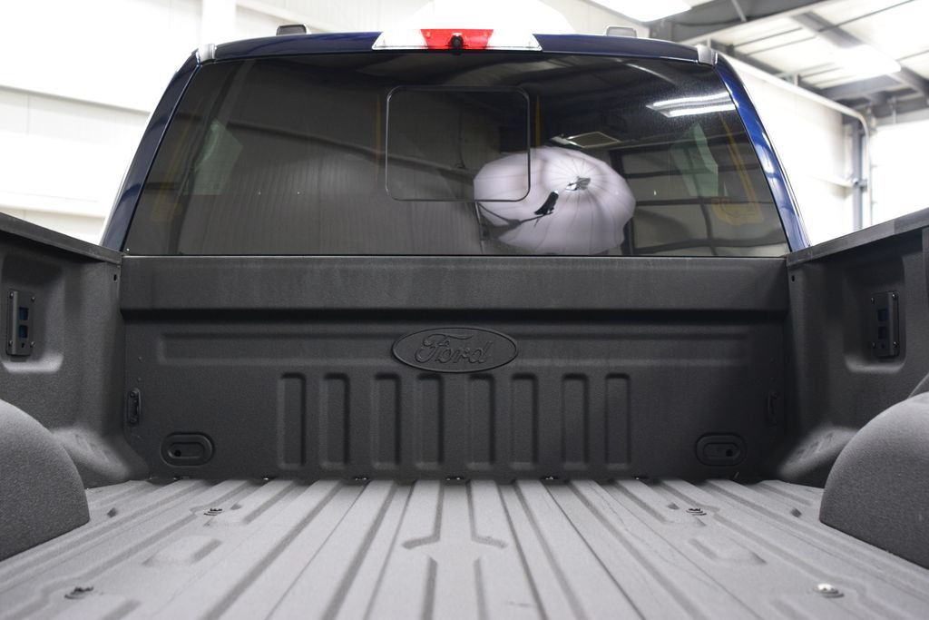 Used 2024 Ford F250 Platinum AWD/4WD image 24