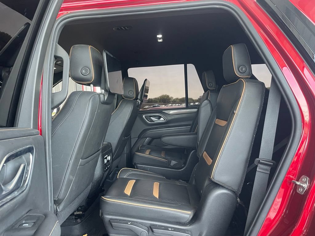 Used 2021 GMC Yukon AT4 w/ Rear Media and Nav Package AWD/4WD image 16