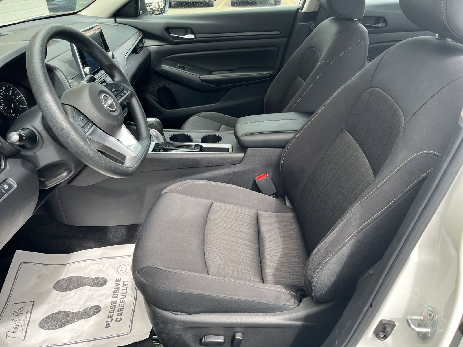 Used 2025 Nissan Altima 2.5 SV image 27