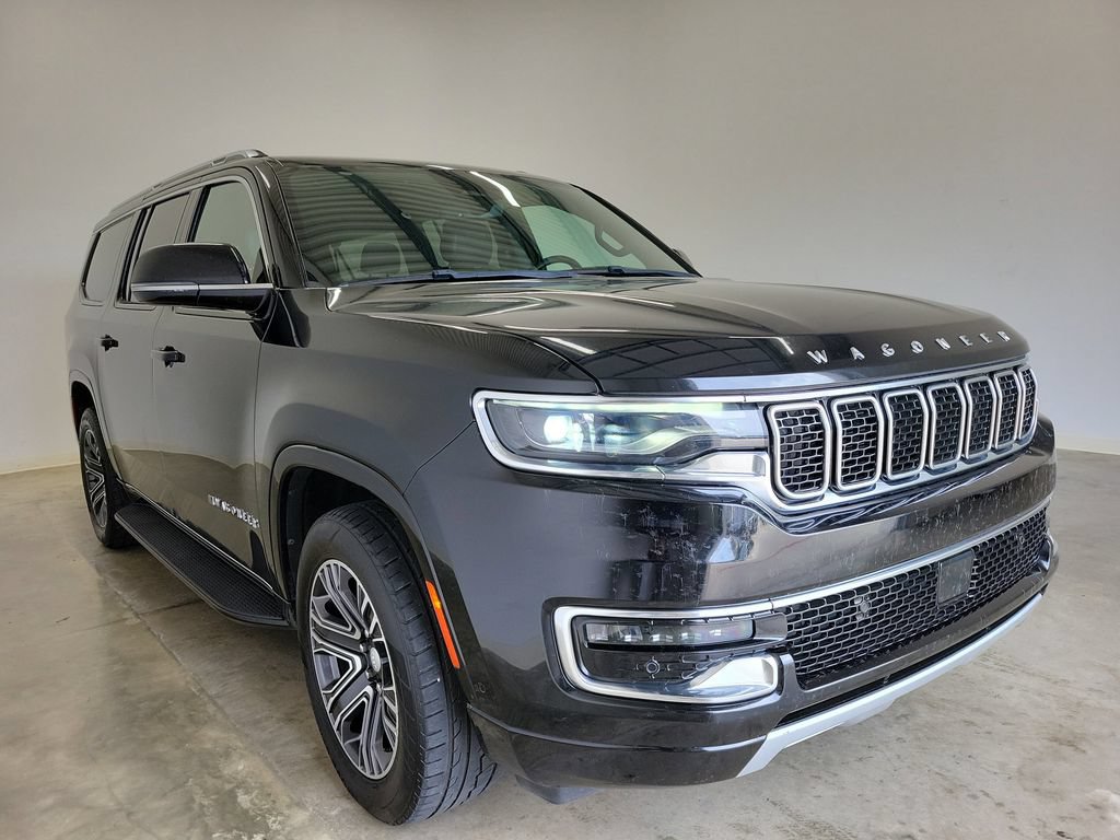 Used 2024 Jeep Wagoneer L Series II w/ Flexible Seating Group AWD/4WD image 4