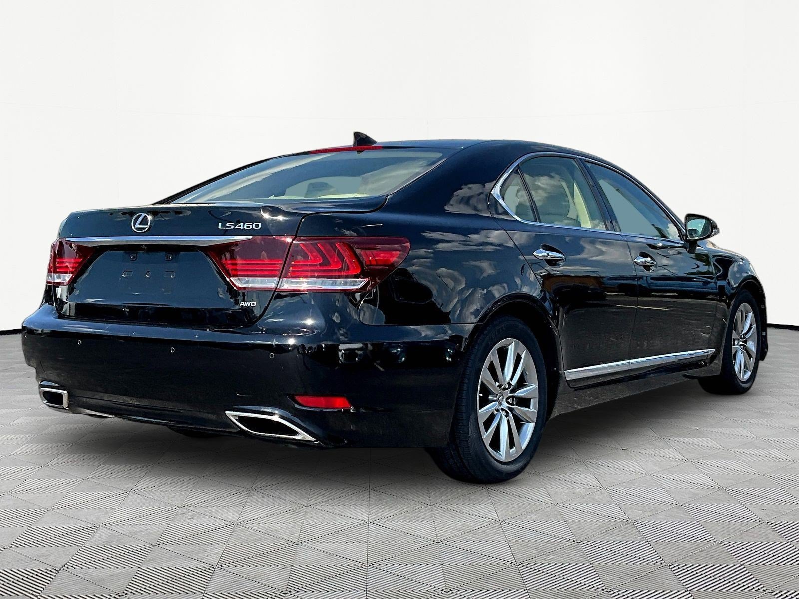 Used 2014 Lexus LS 460 AWD w/ Comfort Package image 6