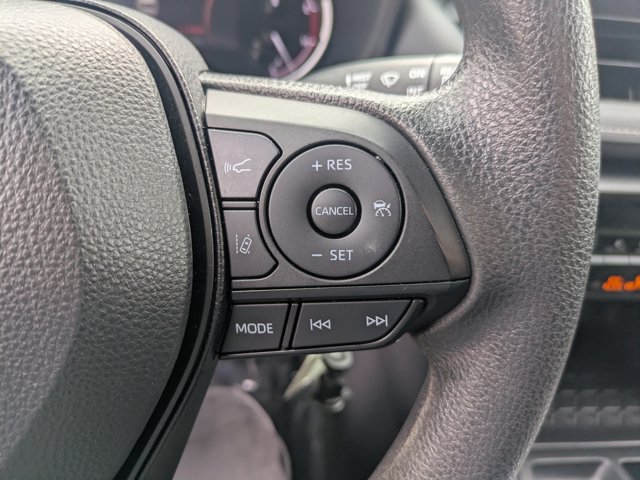 Used 2024 Toyota RAV4 LE AWD/4WD image 22