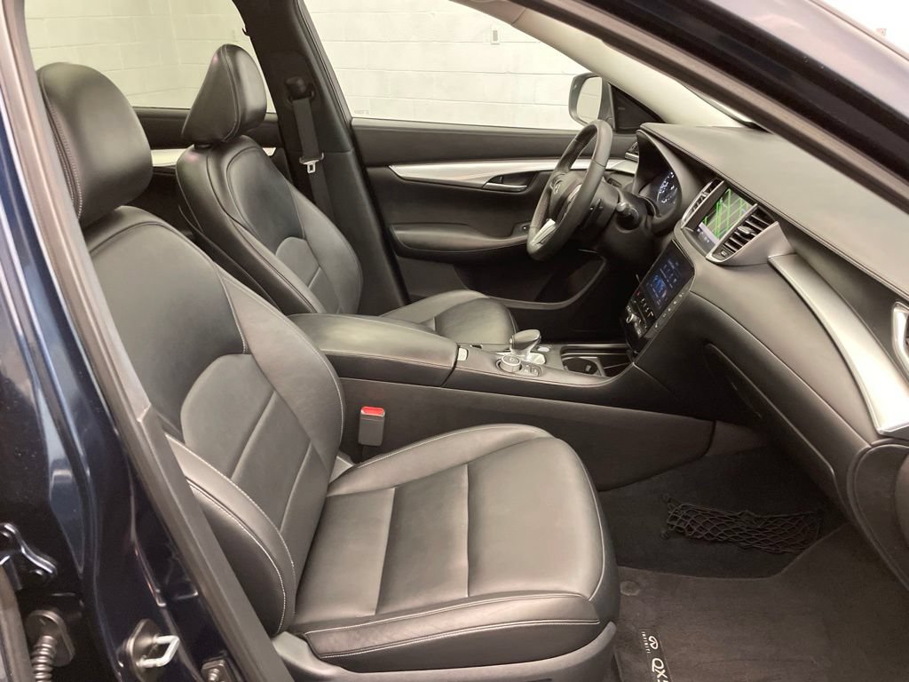 Used 2020 INFINITI QX50 Luxe w/ Navigation Package AWD/4WD image 24