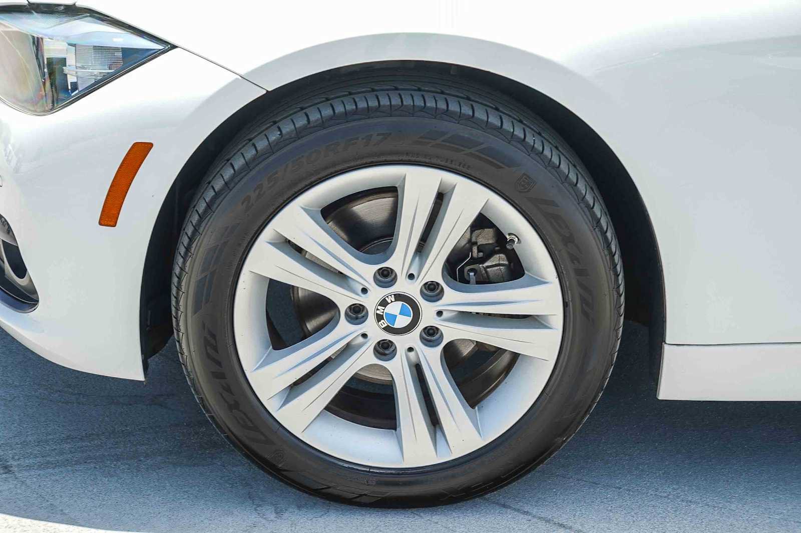 Used 2016 BMW 328i Sedan RWD image 11