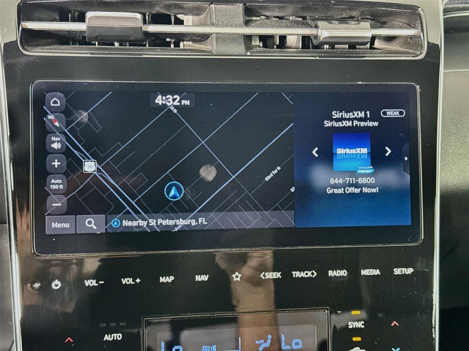 Certified 2024 Hyundai Santa Cruz SEL w/ Activity Package FWD image 16