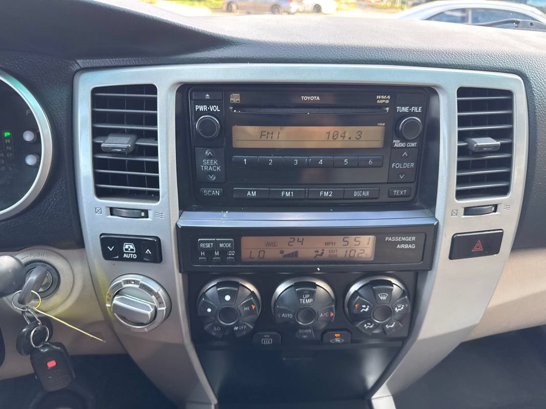 Used 2006 Toyota 4Runner SR5 AWD/4WD image 30