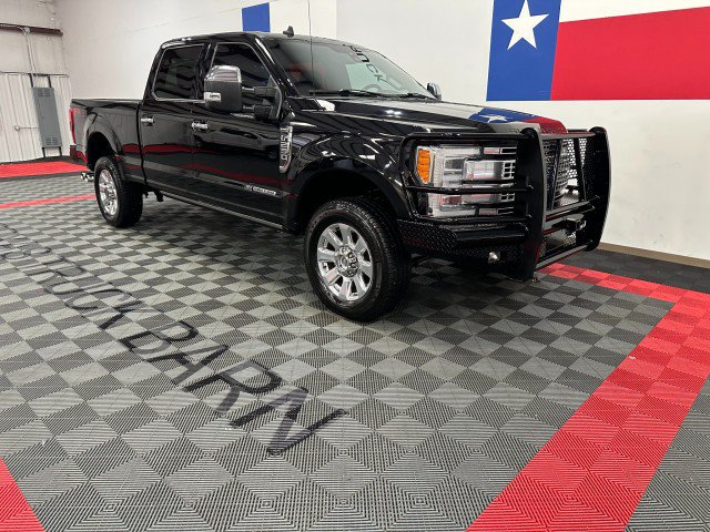 Used 2019 Ford F250 Platinum w/ FX4 Off-Road Package AWD/4WD image 15