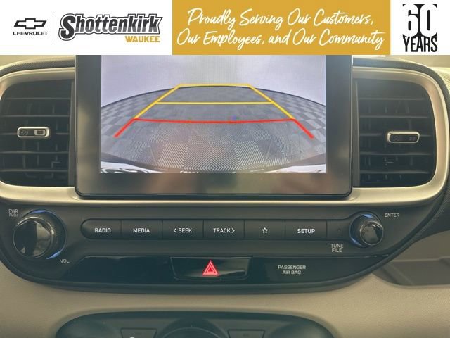 Used 2020 Hyundai Venue SEL image 27