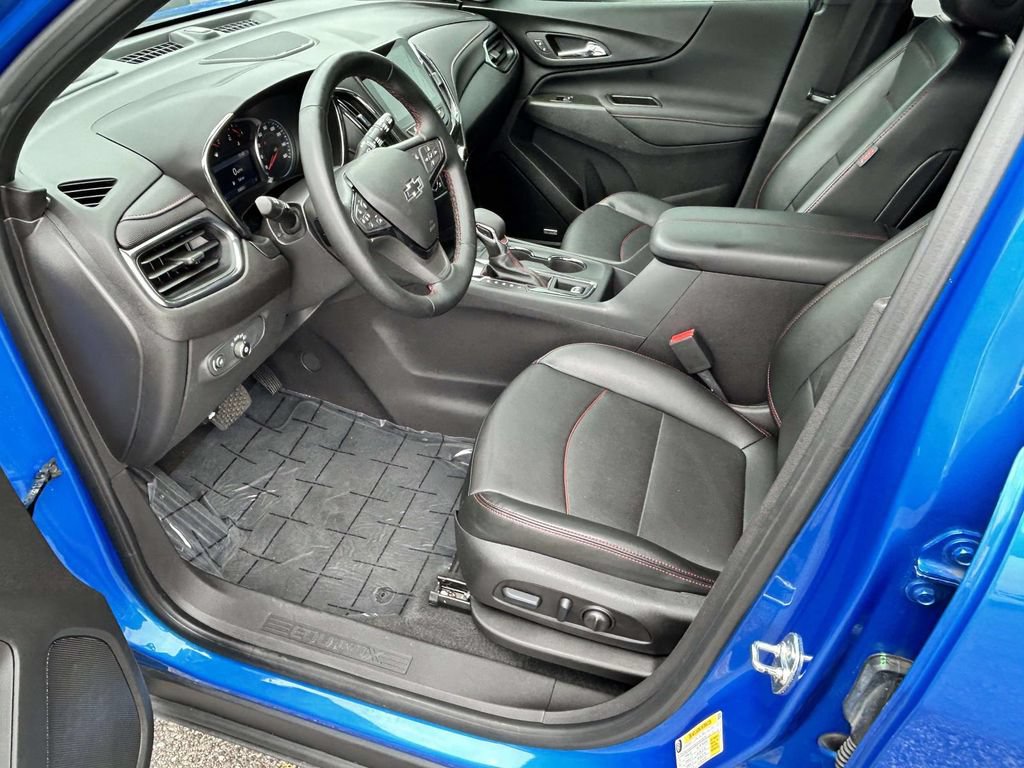 Used 2024 Chevrolet Equinox RS w/ RS Leather Package FWD image 11