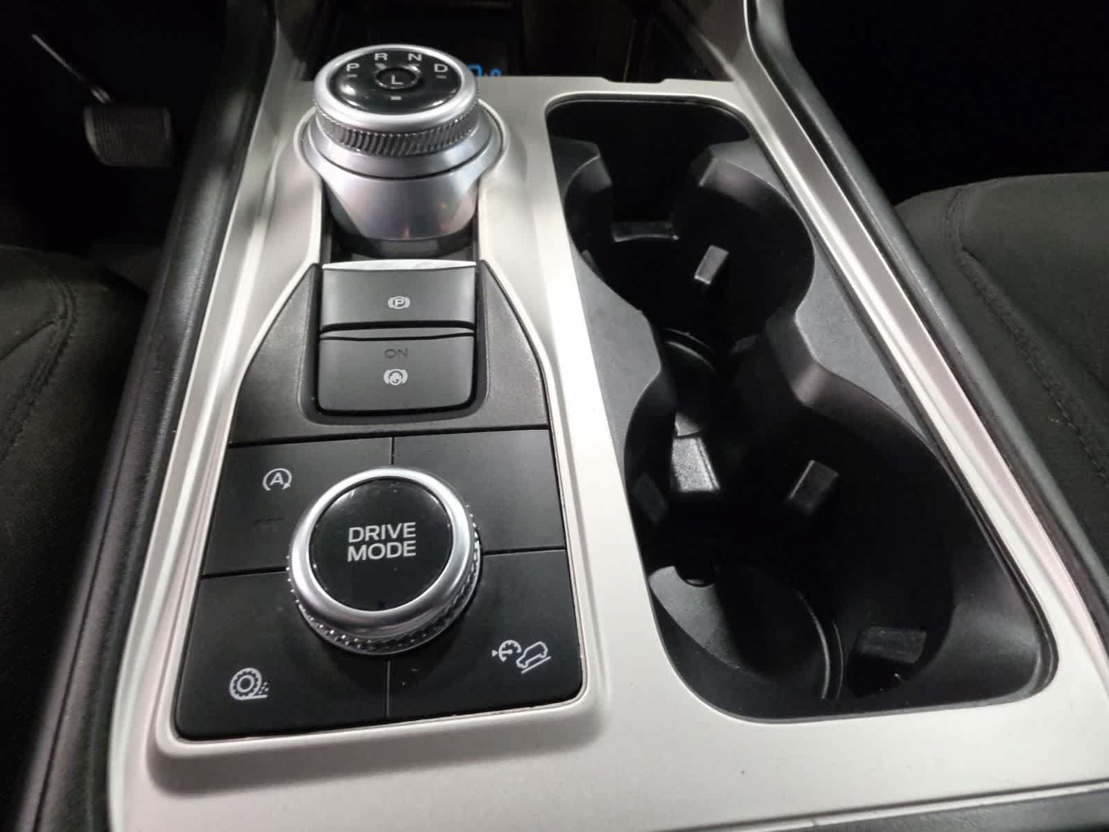 Used 2023 Ford Explorer XLT AWD/4WD image 19